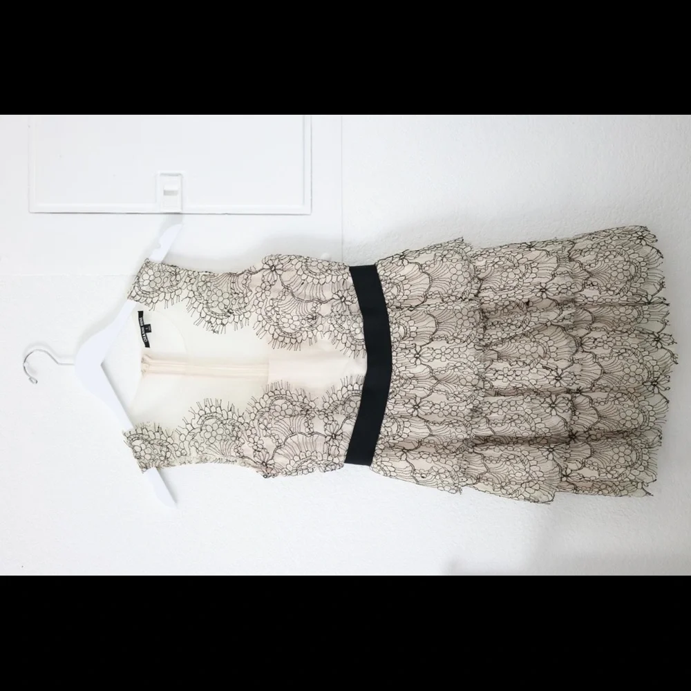 Gianni Bini Black and Cream Laced layered scalloped dress - Picture 1 of 3